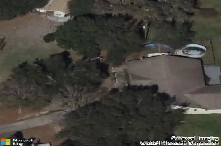 5617 cr 569, center hill,  FL 33514