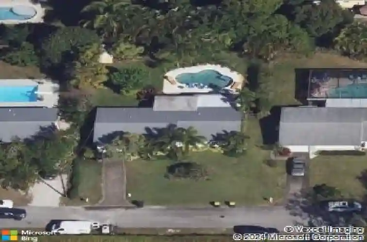 1661 se 14th st, stuart,  FL 34996