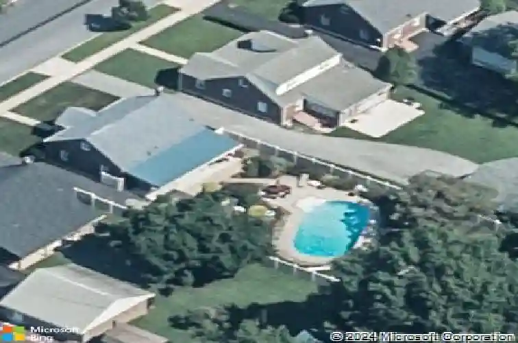 27 woodland rd, reading,  PA 19610