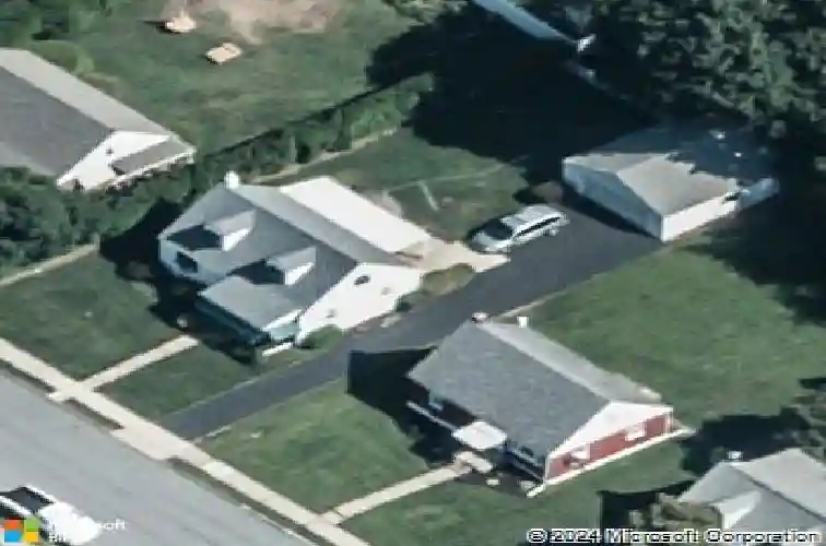 2121 peters rd, reading,  PA 19601