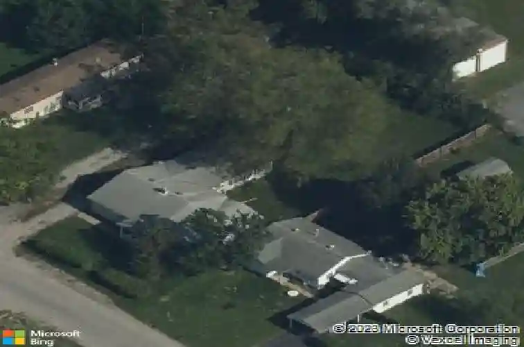 821 howell ave, east saint louis,  IL 62206