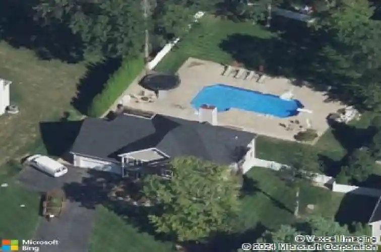 2066 orchard park dr, schenectady,  NY 12309