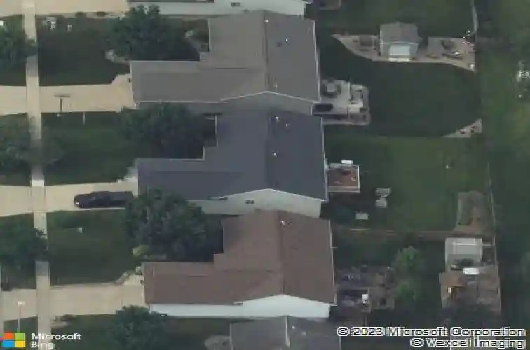 1205 wolf dr nw, cedar rapids,  IA 52405