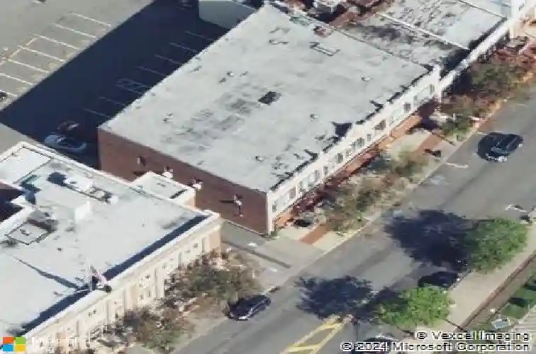 20 n van brunt st, englewood,  NJ 07631