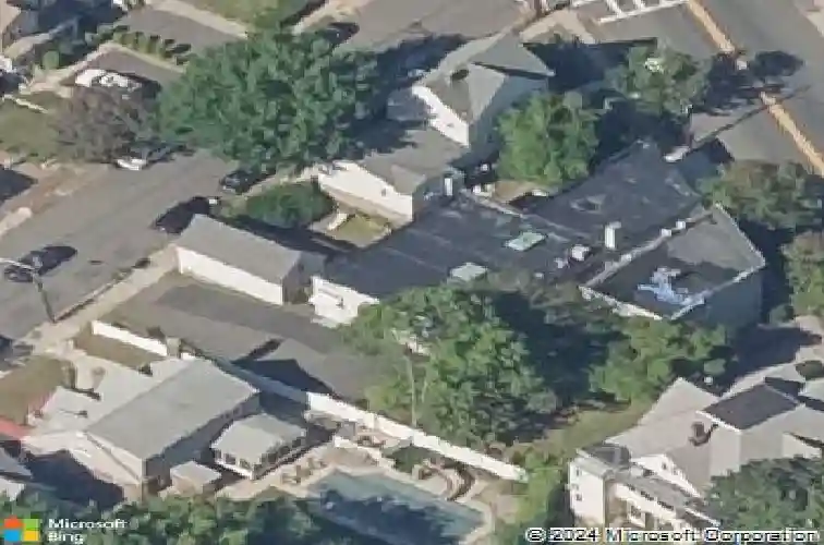 334 paterson, east rutherford,  NJ 07073