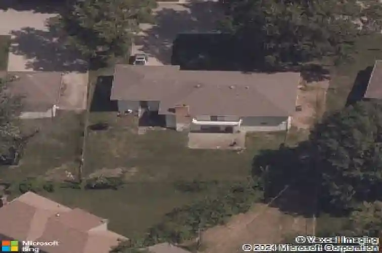 8819 e 61st st, raytown,  MO 64133