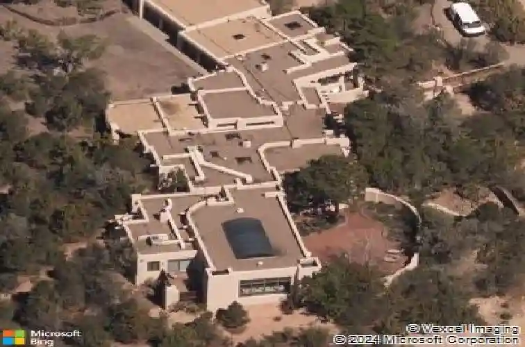 1013 placita don andres, santa fe,  NM 87501