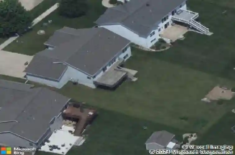 2413 radcliffe dr sw, cedar rapids,  IA 52404