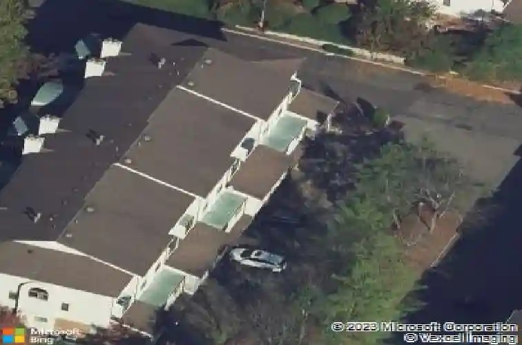 2 london ct, teaneck,  NJ 07666