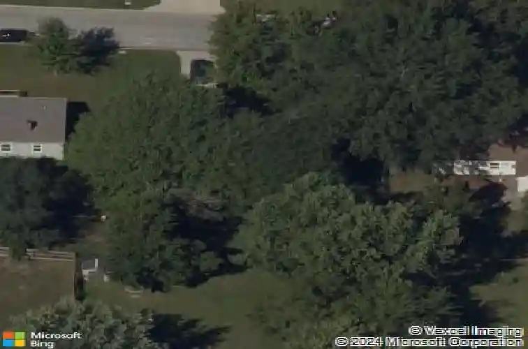 1005 ne 67th st, kansas city,  MO 64118