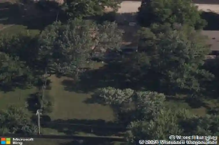 1504 thompson ave, liberty,  MO 64068