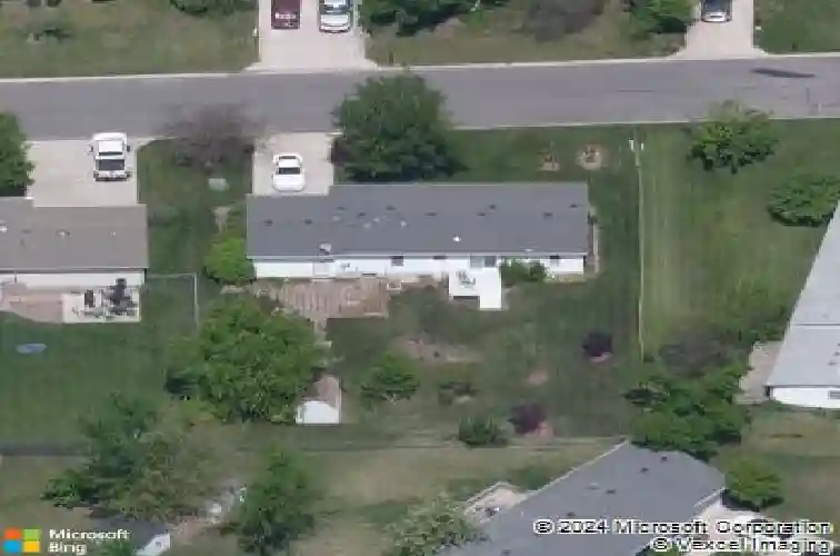 5221 n burning bush rd, columbia,  MO 65202