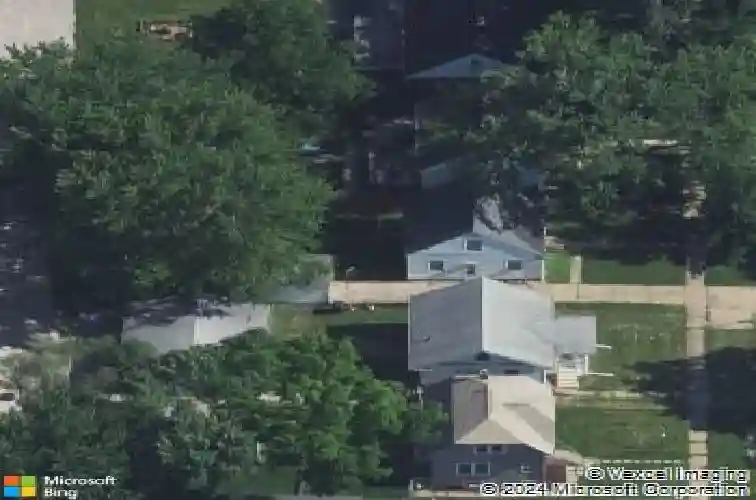 2926 c ave ne, cedar rapids,  IA 52402