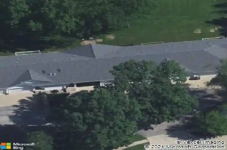 396 teakwood ln ne, cedar rapids,  IA 52402