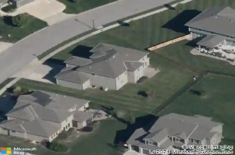 8804 se 1st st, lees summit,  MO 64064