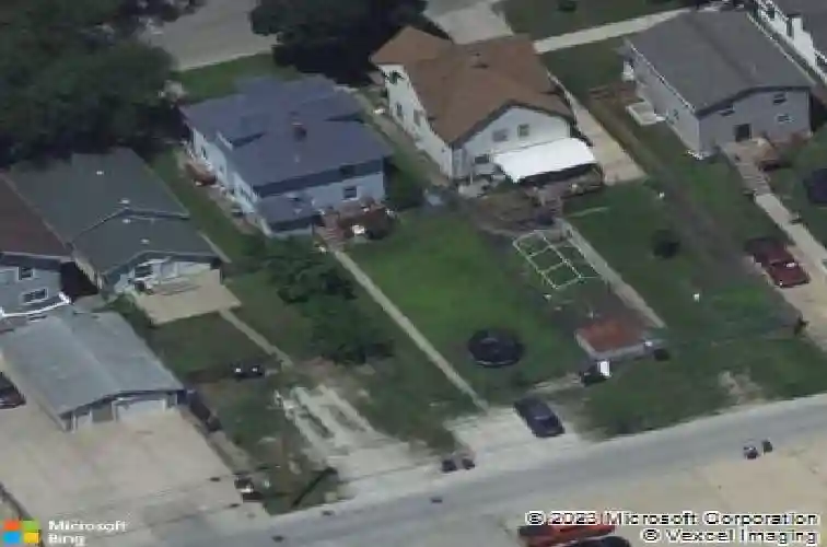 619 a ave nw, cedar rapids,  IA 52405