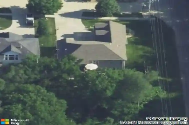 4121 windham woods ct se, cedar rapids,  IA 52403