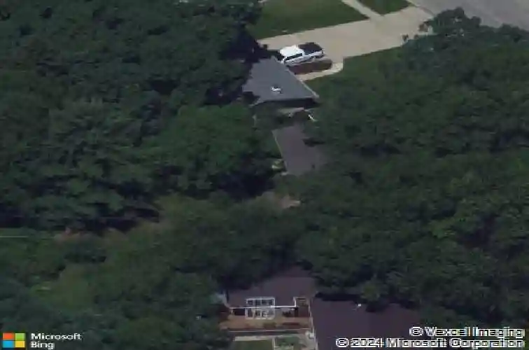 3729 wenig rd ne, cedar rapids,  IA 52402