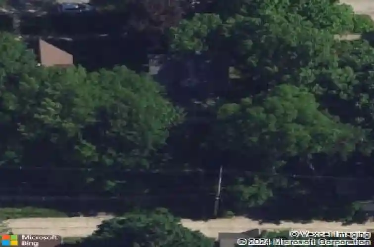 1933 4th ave se, cedar rapids,  IA 52403