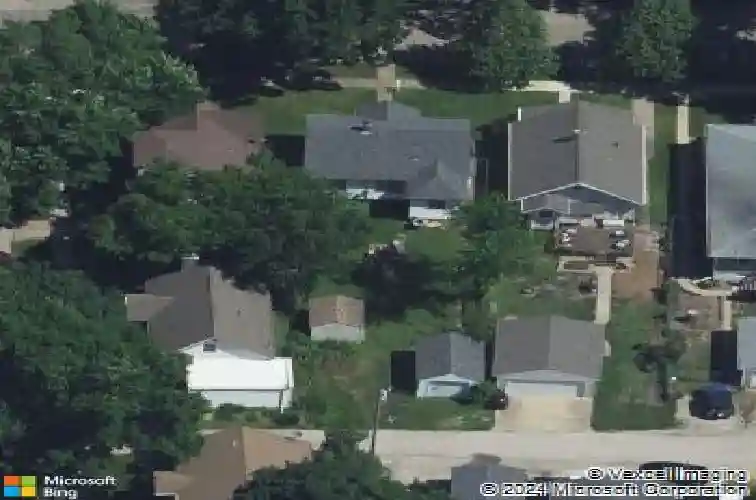 1609 j ave ne, cedar rapids,  IA 52402