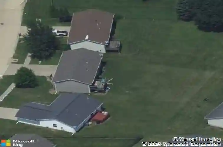 6421 colorado dr sw, cedar rapids,  IA 52404