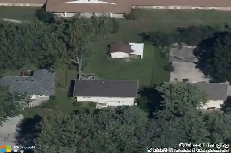 813 ne wien ave, blue springs,  MO 64014