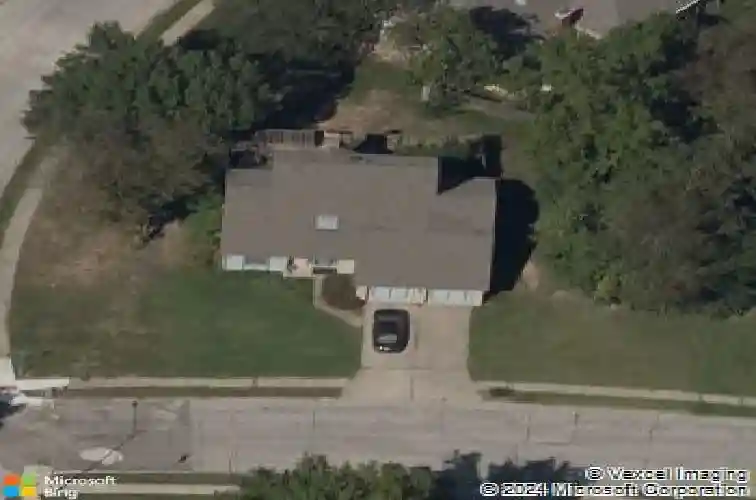 2300 ne 67th ter, kansas city,  MO 64118