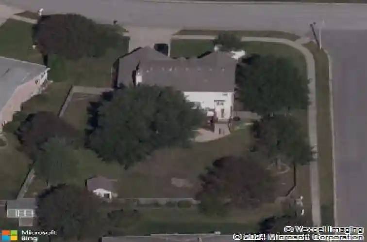 1925 meadowlane, kearney,  MO 64060