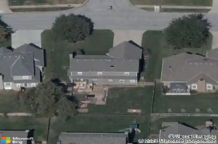 2721 se 2nd st, lees summit,  MO 64063