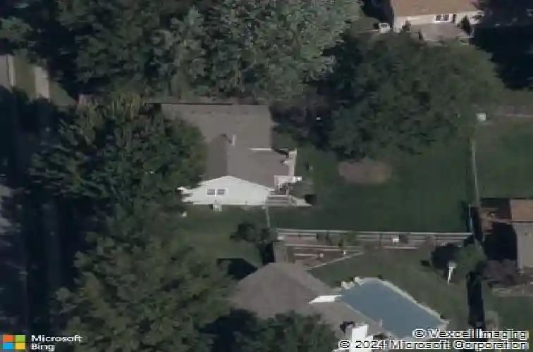 221 se colony dr, lees summit,  MO 64063