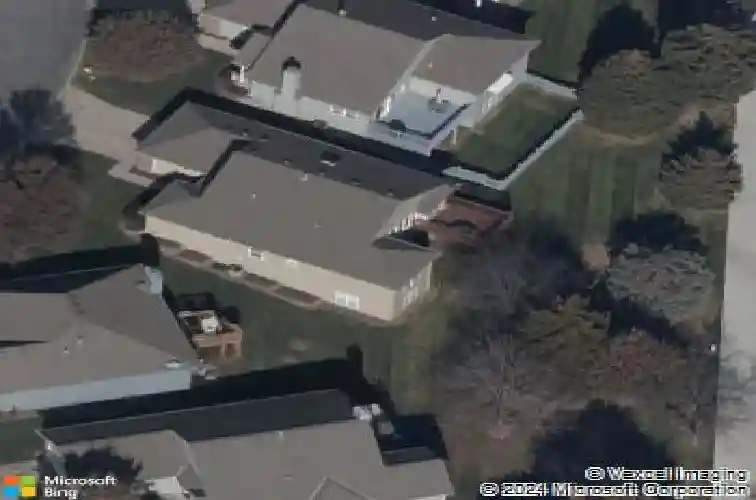 1021 sw 8th st, lees summit,  MO 64081