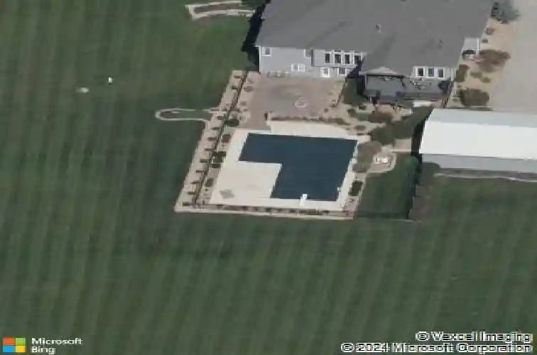 24503 woodland cir, lees summit,  MO 64086