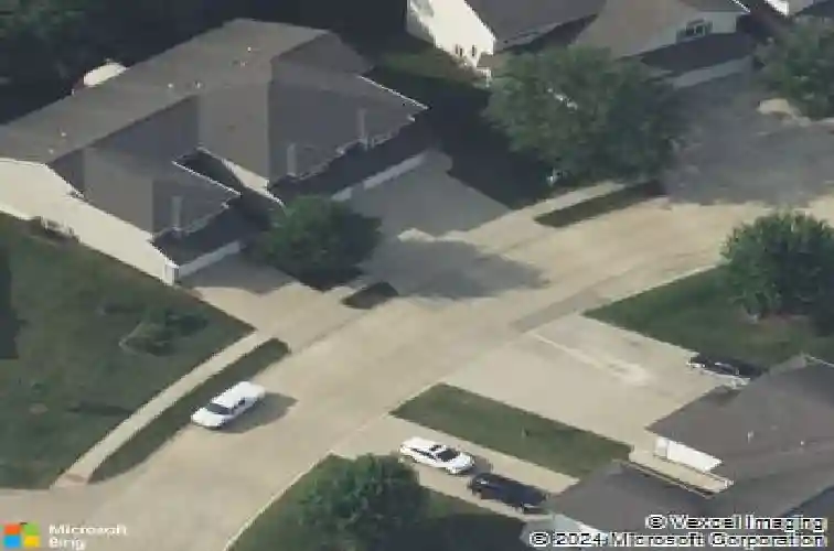 3327 stoneview cir sw, cedar rapids,  IA 52404