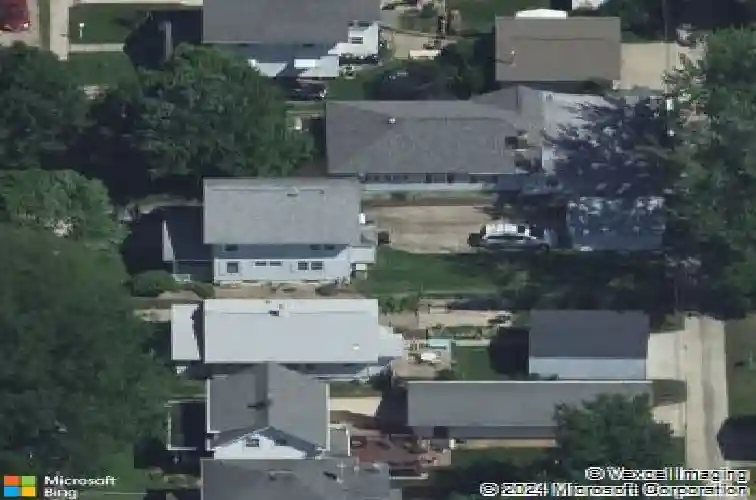 956 maplewood dr ne, cedar rapids,  IA 52402