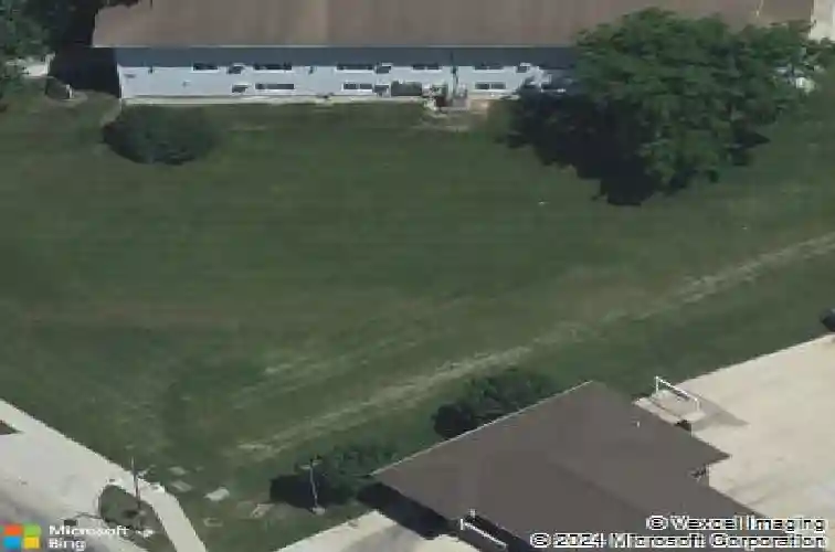 91 center point rd, hiawatha,  IA 52233