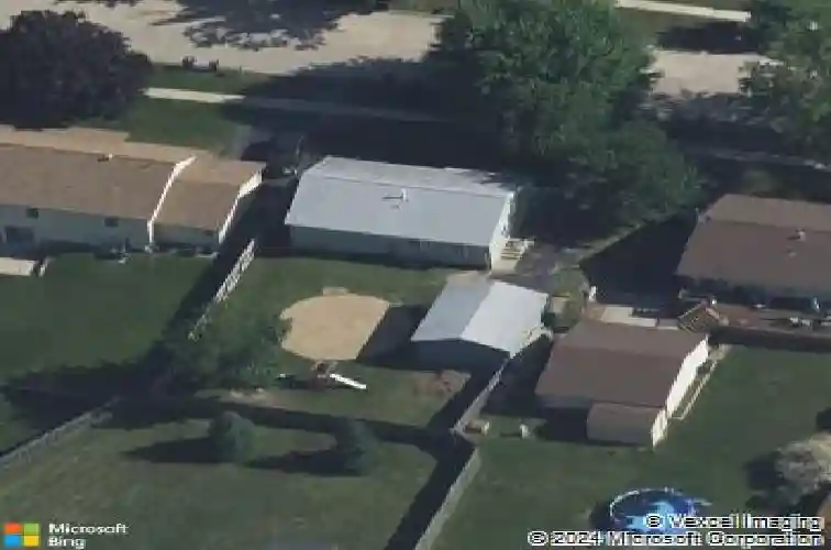 3719 blue mound dr ne, cedar rapids,  IA 52402