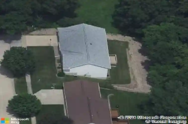 1827 hamer dr nw, cedar rapids,  IA 52405