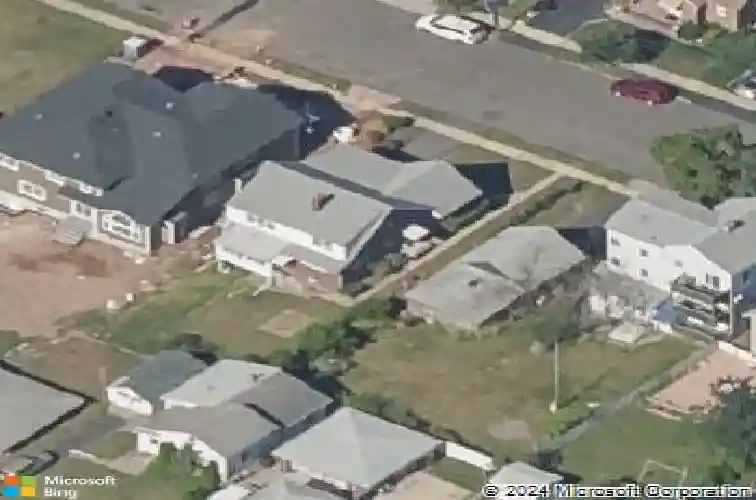 734 lake ave, lyndhurst,  NJ 07071