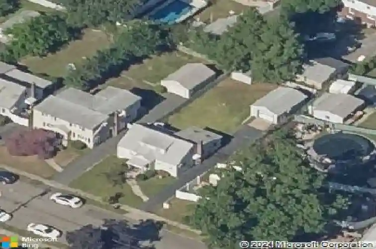 739 5th ave, lyndhurst,  NJ 07071
