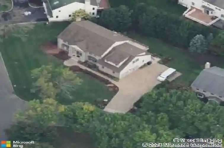 602 mill run, paramus,  NJ 07652