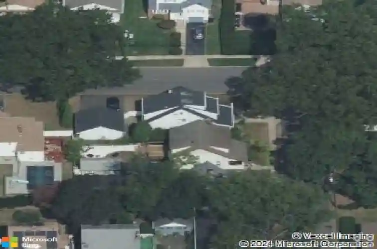 2 s stoughton pl, bergenfield,  NJ 07621