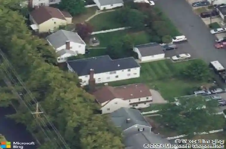 13-15 plaza rd, fair lawn,  NJ 07410