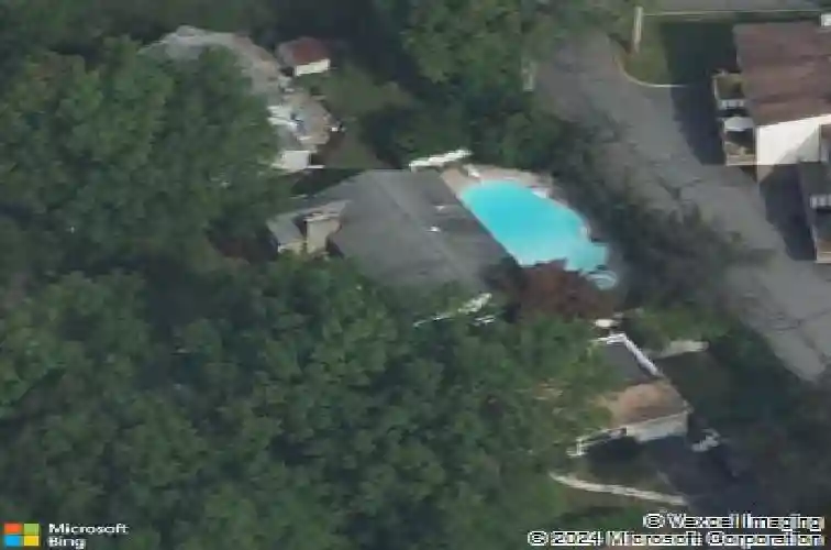 1061 roosevelt ave, new milford,  NJ 07646