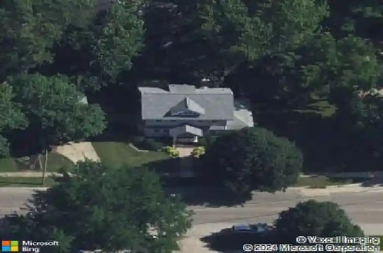 2114 bever ave se, cedar rapids,  IA 52403