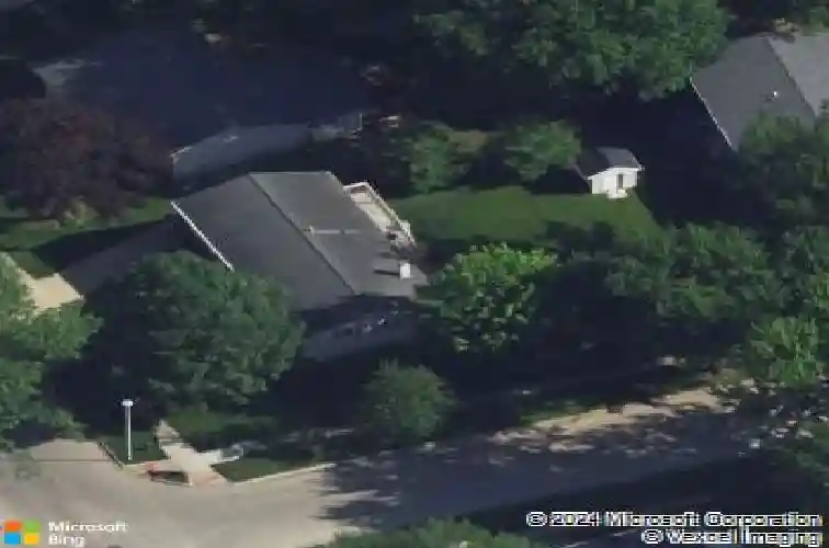 324 crandall dr ne, cedar rapids,  IA 52402