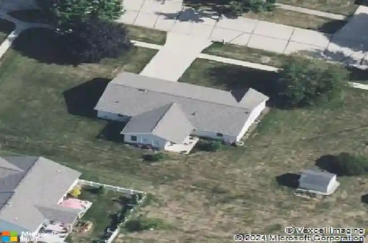 120 parkside dr, creston,  OH 44217