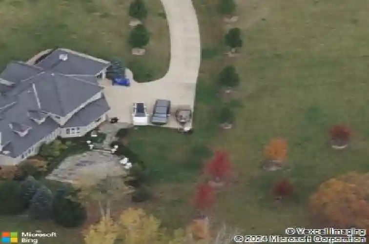 1015 white horse trl, hinckley,  OH 44233