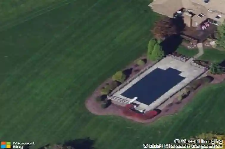 2120 newbury oval, hinckley,  OH 44233