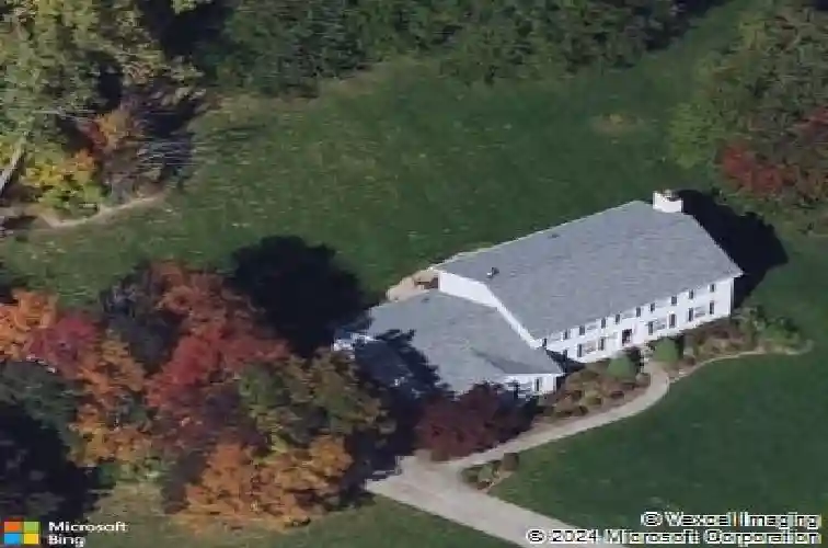 296 babbling brook oval, hinckley,  OH 44233