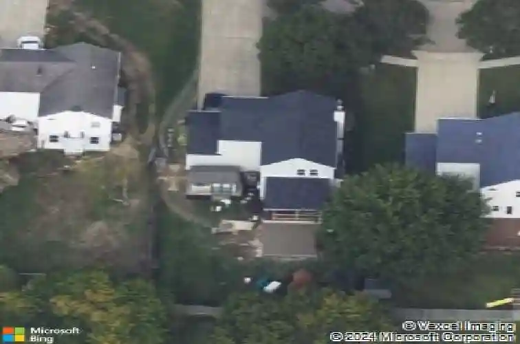 966 pine tree ct, medina,  OH 44256